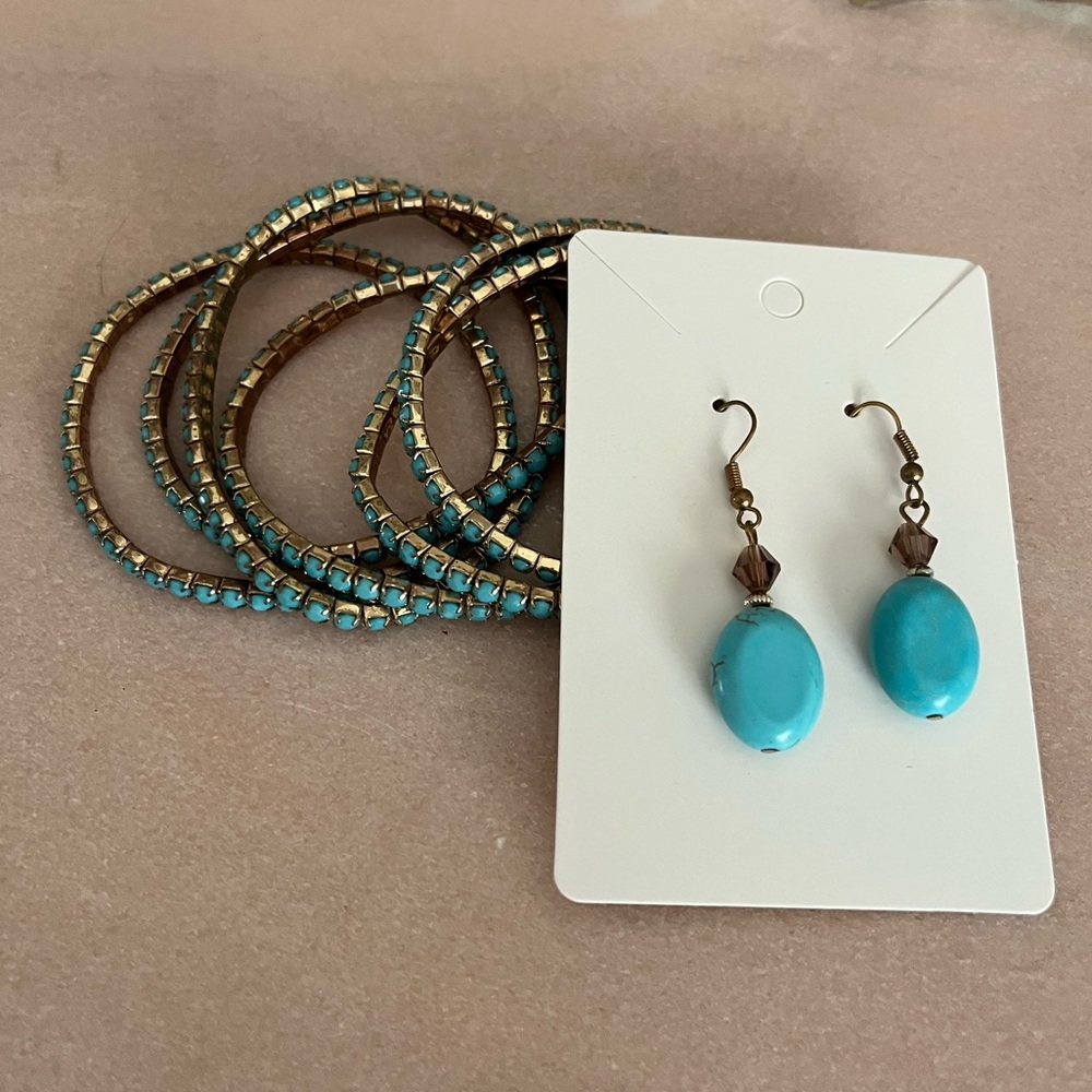 Turquoise (faux) & Gold Tone Boho Jewelry Set – Earrings & Bracelets